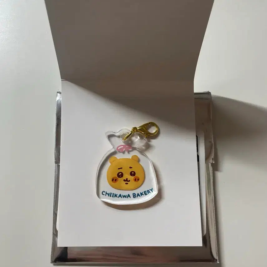 [BUNJANG] Chiikawa Bakery Charm Keychain / 치이카와 베이커리 키링 참