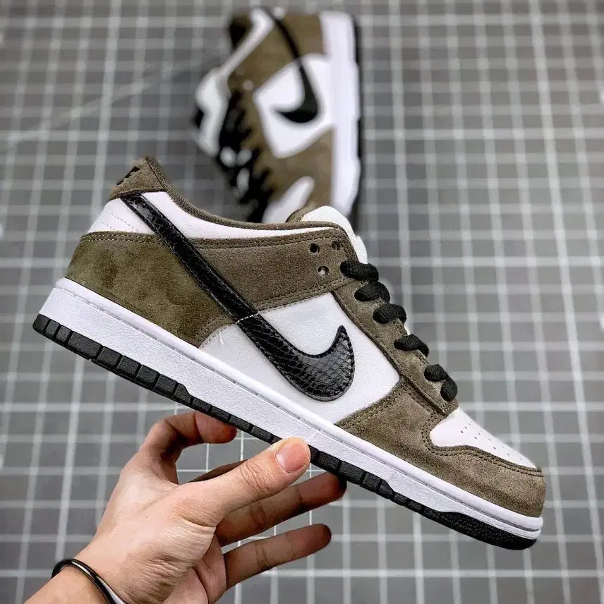 [BUNJANG] Nike SB Dunk Low Basketball Shoes (275) / 나이키 SB 덩크 로우 농구화 사이즈:275