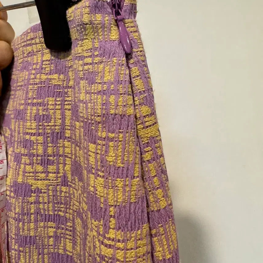 [BUNJANG] The Silhouette Spring Jacquard Skirt / 더실루엣 스프링 자가드 스커트
