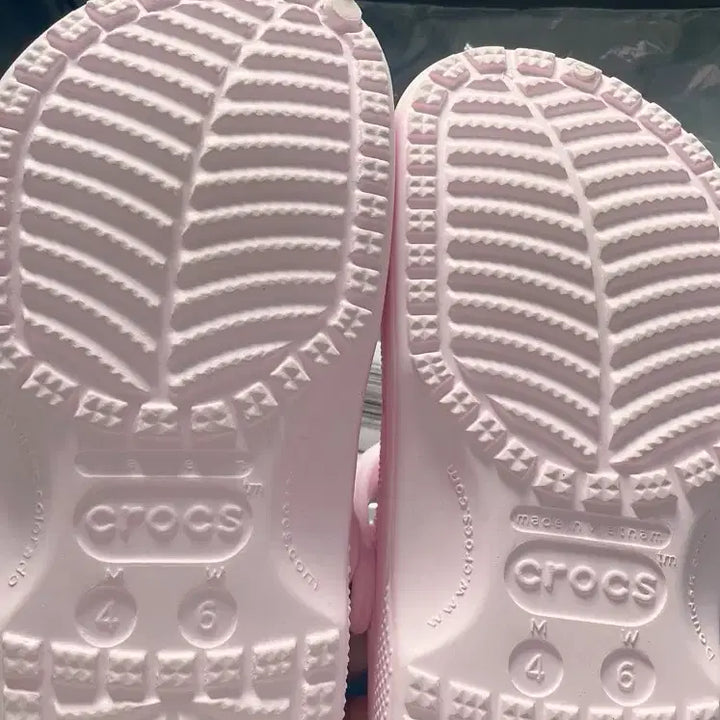 [BUNJANG] Crocs Classic Clog Baby Pink 230 Shoes / 크록스 클래식 클로그 베이비핑크 230
