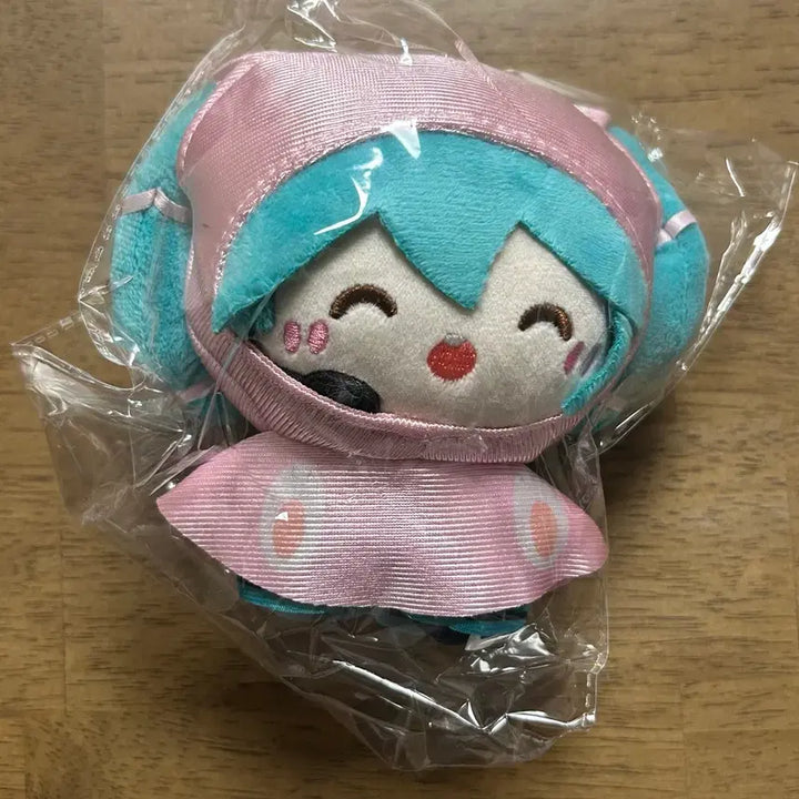 [BUNJANG] Hatsune Miku Rainy Day Series Rabbit Plush Keychain (Sealed) / [미개봉] 하츠네미쿠 비오는날 시리즈 토끼 인형 키링