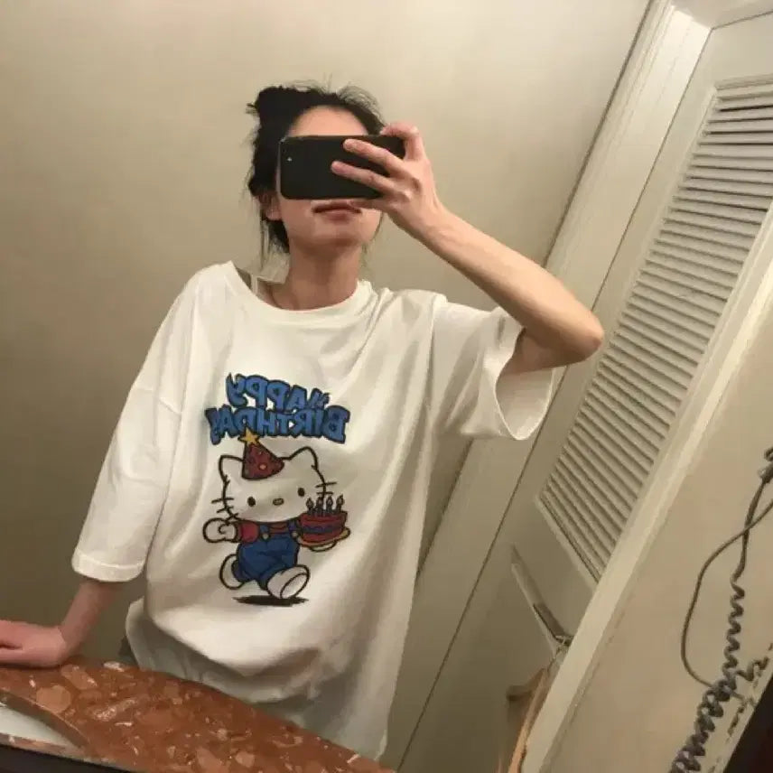 [BUNJANG] Kitty White T-shirt / 무배/키티반팔. 수입