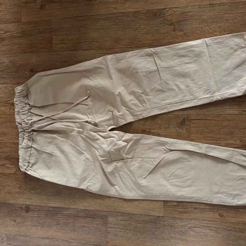 [BUNJANG] Beige Elastic Waist Pants - New / 베이지 고무줄바지 새상품