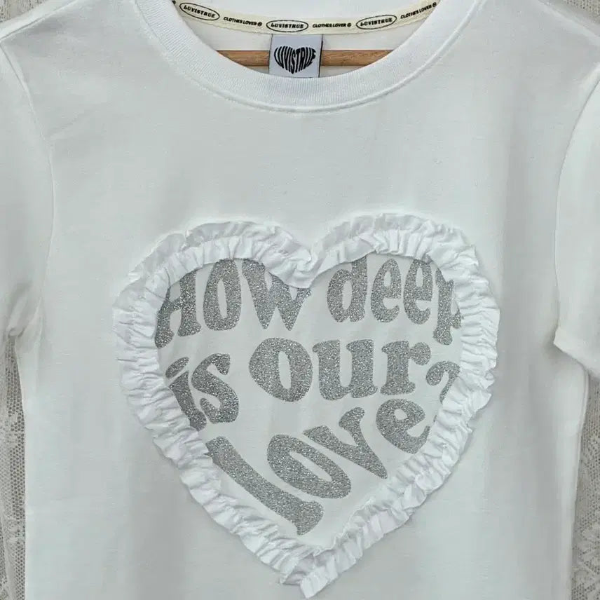 [BUNJANG] Love Is True Lace Love Short Sleeve T-shirt White / F) 러브이즈트루 레이스 러브 반팔 티셔츠 화이트