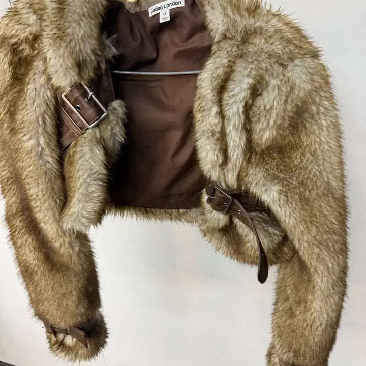 [BUNJANG] Jaded London Raven Faux Fur Jacket / 제이디드런던 Jaded London Raven Faux Fur 퍼자켓
