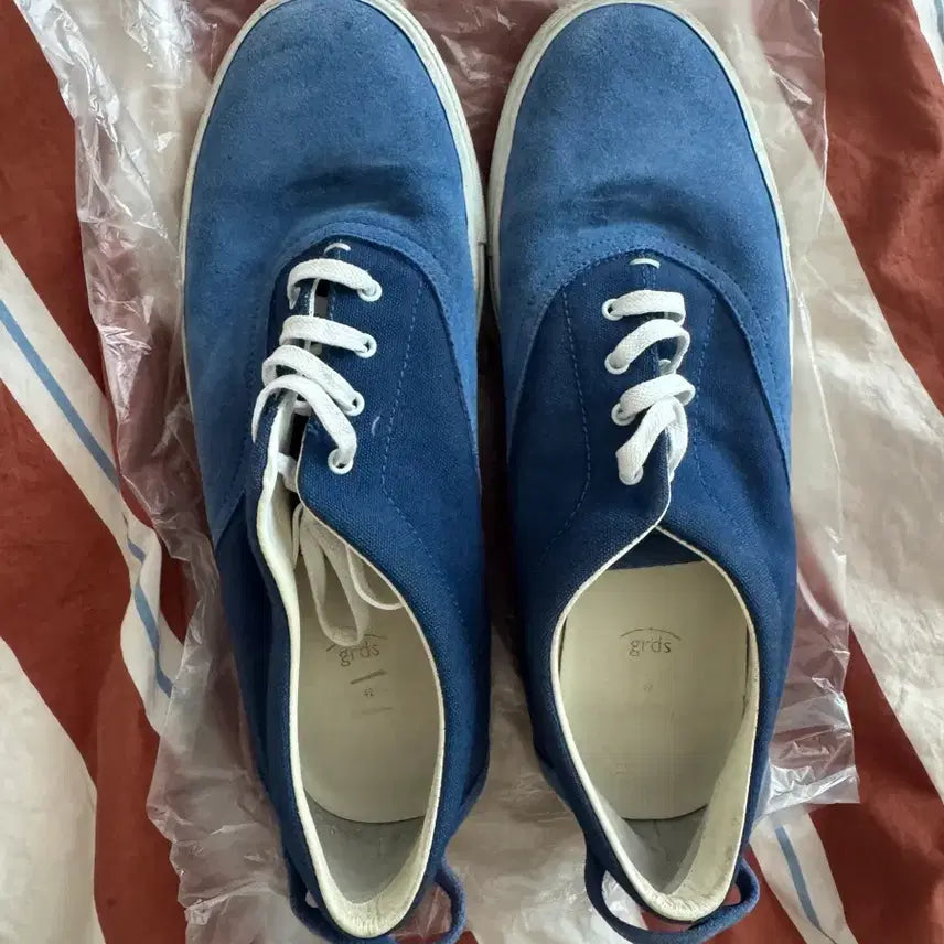 [BUNJANG] GRDS Blue Sneakers (Size 42) / grds 블루 스니커즈 42사이즈