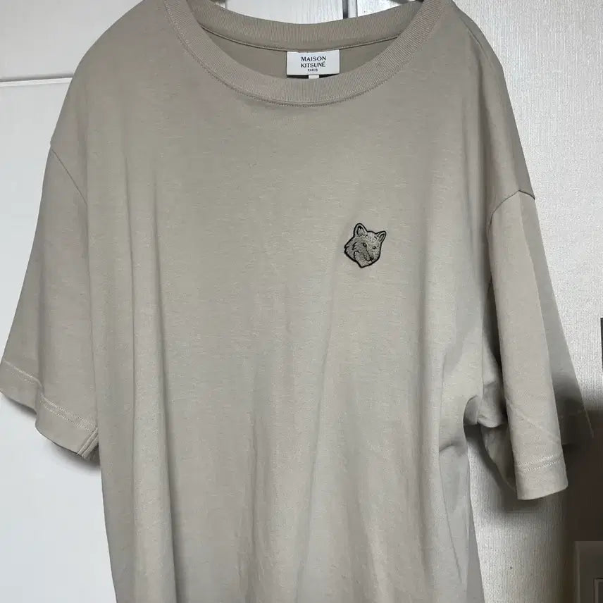 [BUNJANG] Maison Kitsune Fox Patch Beige T-shirt / 메종키츠네 폭스 반팔티 베이지