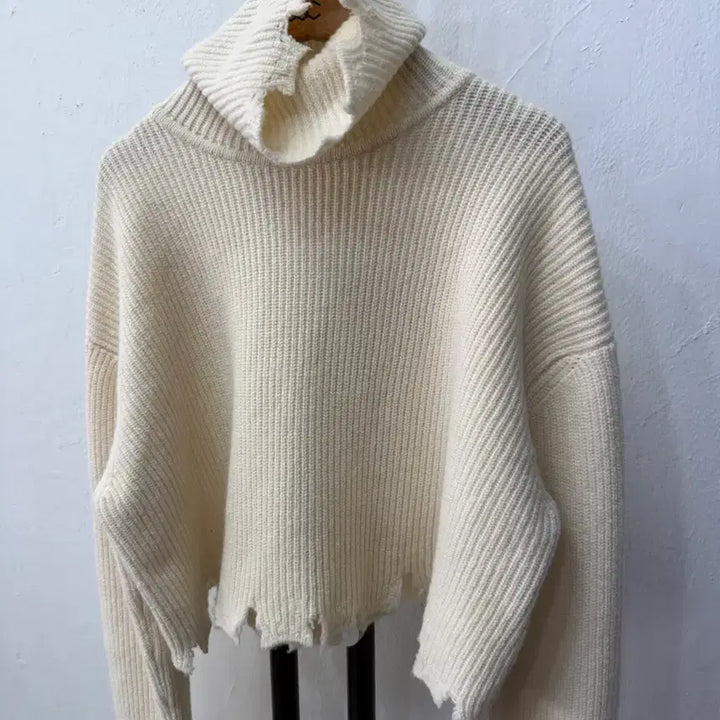 [BUNJANG] System 23SS Oversized Crop Knit Sweater / 정품) 시스템 한섬 23ss 오버핏 크롭 데미지 니트 스웨터 90