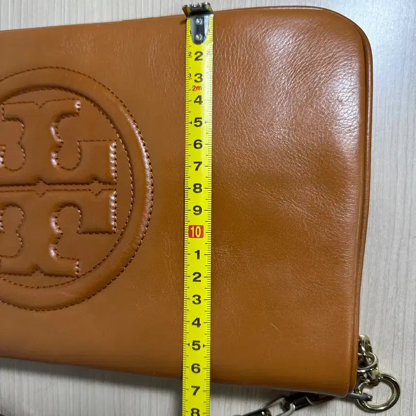 [BUNJANG] Tory Burch Brown Leather Chain Shoulder Bag / 토리버치 브라운 가죽 체인 숄더백