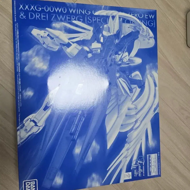[SOLD OUT] 반다이 MG 윙 건담 제로 EW 한정판 드라이 츠베르크 스페셜 코팅