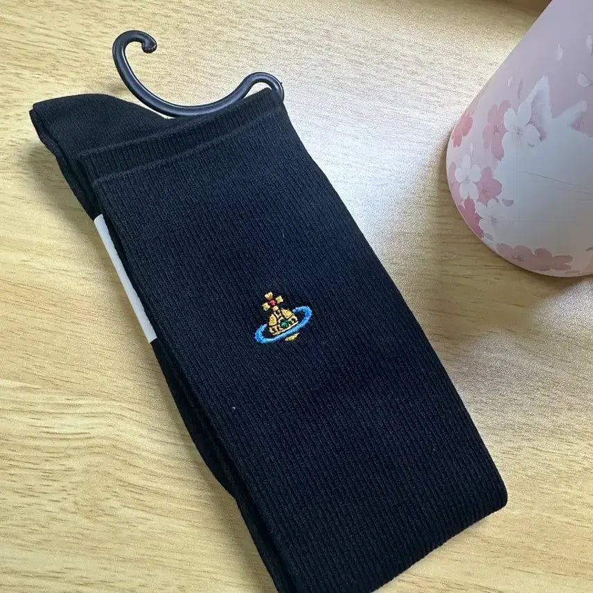 [SOLD OUT] 비비안 웨스트우드 니삭스
