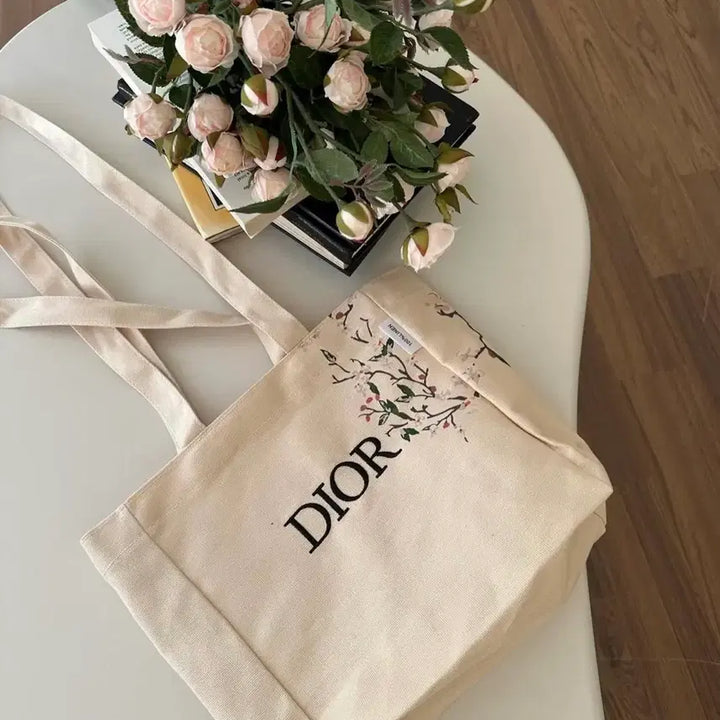 [BUNJANG] Dior Limited Edition Flower Embroidery Eco Bag Tote Bag / 디올 한정 플라워 자수 에코백 토트백