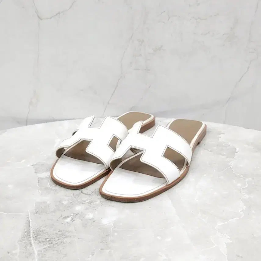 [BUNJANG] Hermes White Oran Sandals / 40 / 에르메스 화이트 오란 샌들 슬리퍼