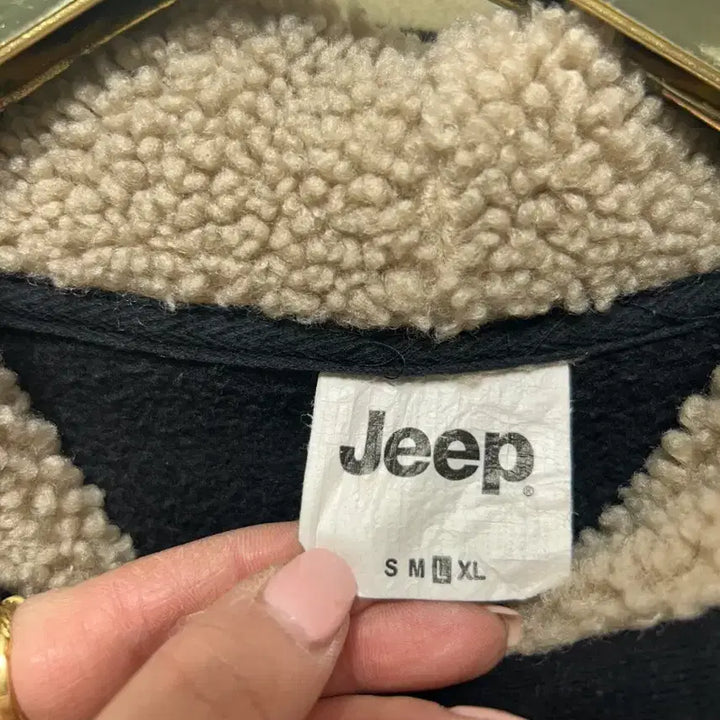 [BUNJANG] Jeep Fleece Hooded Zip-up Black L / Jeep 기모 후드집업 블랙 L