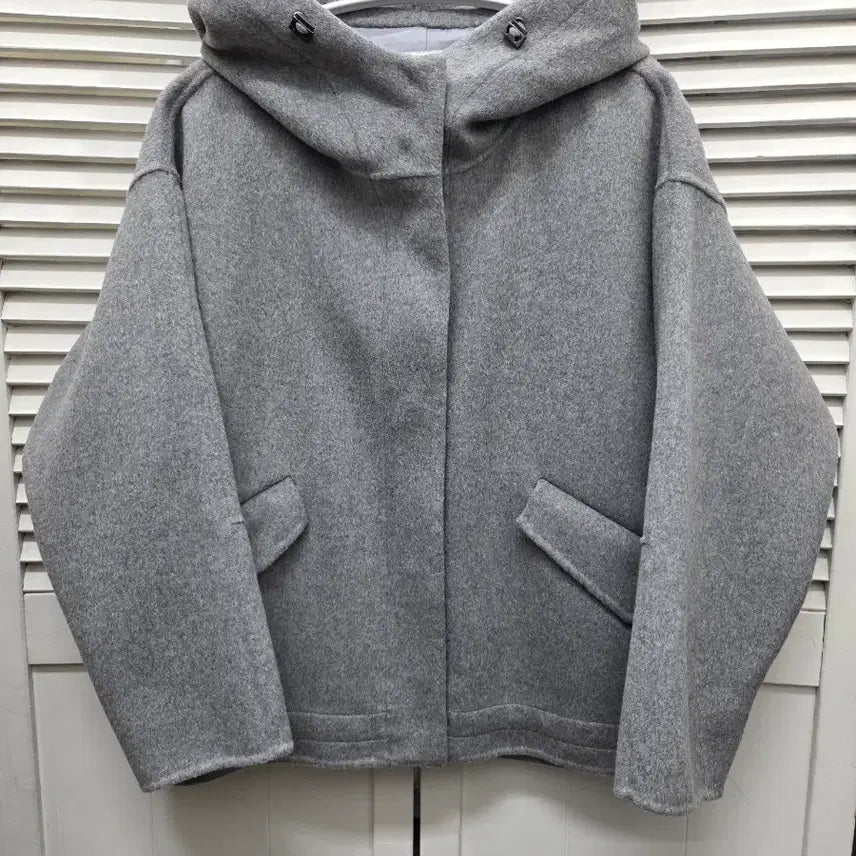 [SOLD OUT] SJ와니 손정완 울캐시미어 후드 숏코트