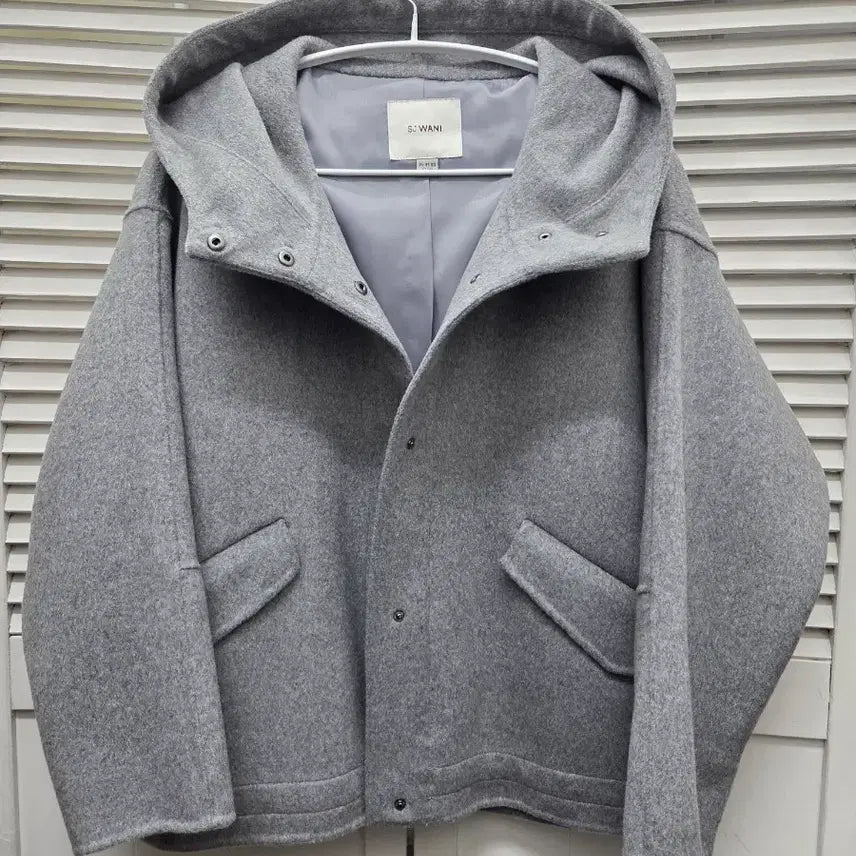 [SOLD OUT] SJ와니 손정완 울캐시미어 후드 숏코트