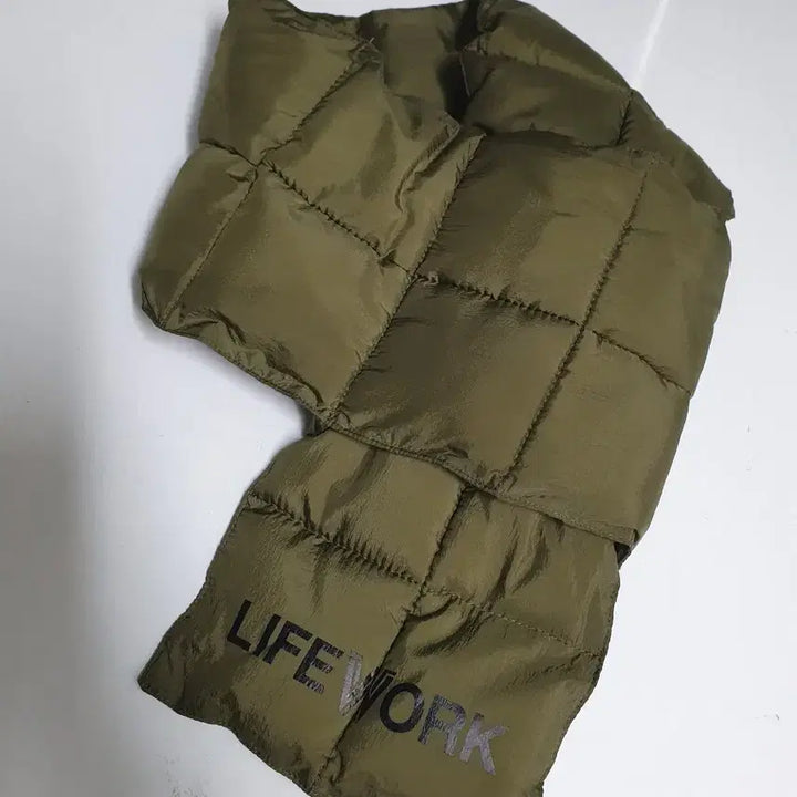 [BUNJANG] Lifework Padded Muffler Khaki / 라이프워크 패딩 머플러