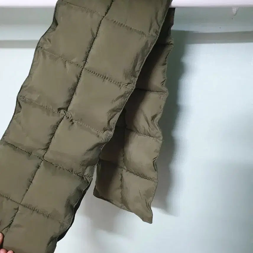 [BUNJANG] Lifework Padded Muffler Khaki / 라이프워크 패딩 머플러