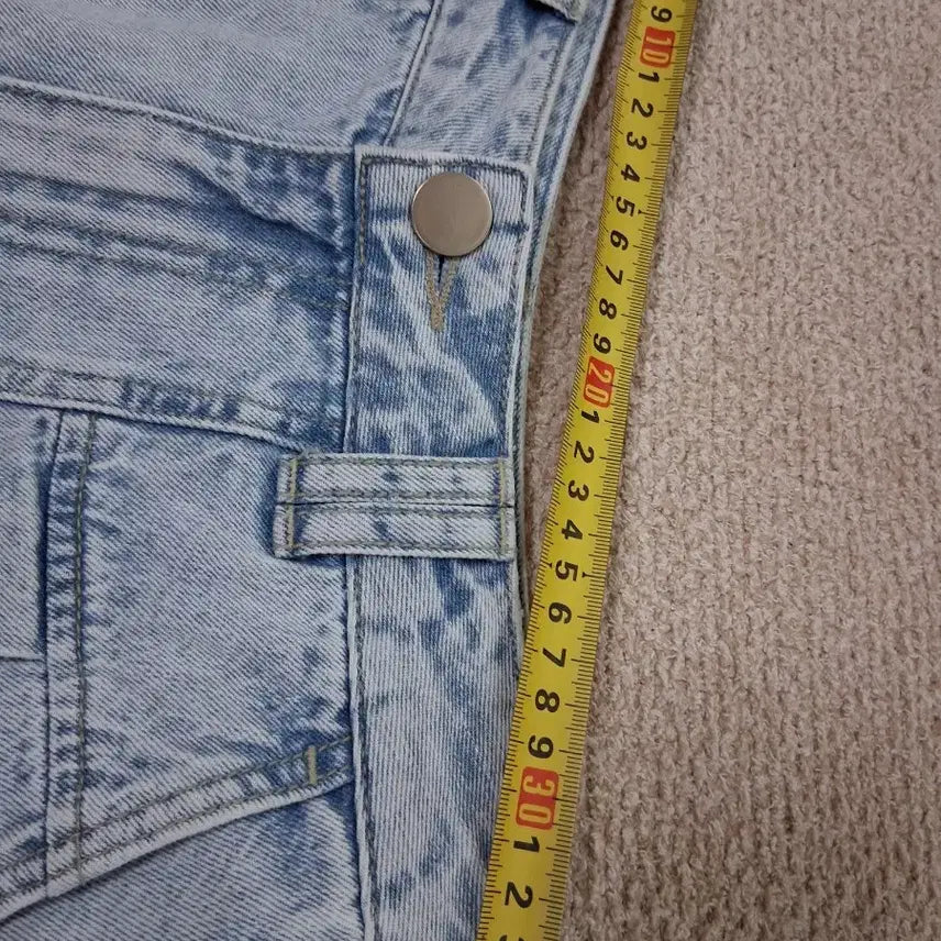 [SOLD OUT] 에고이스트 연청 플리츠 데님 반바지