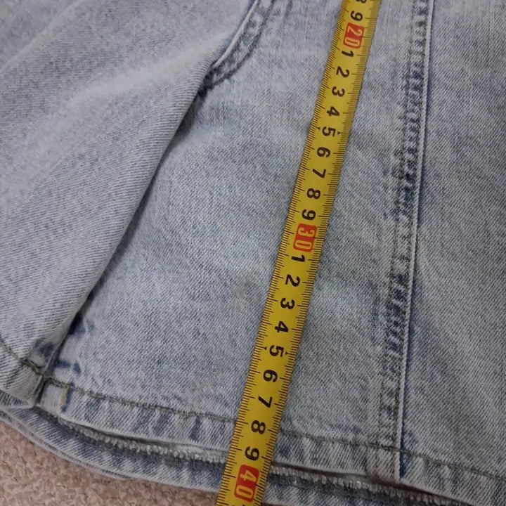 [SOLD OUT] 에고이스트 연청 플리츠 데님 반바지