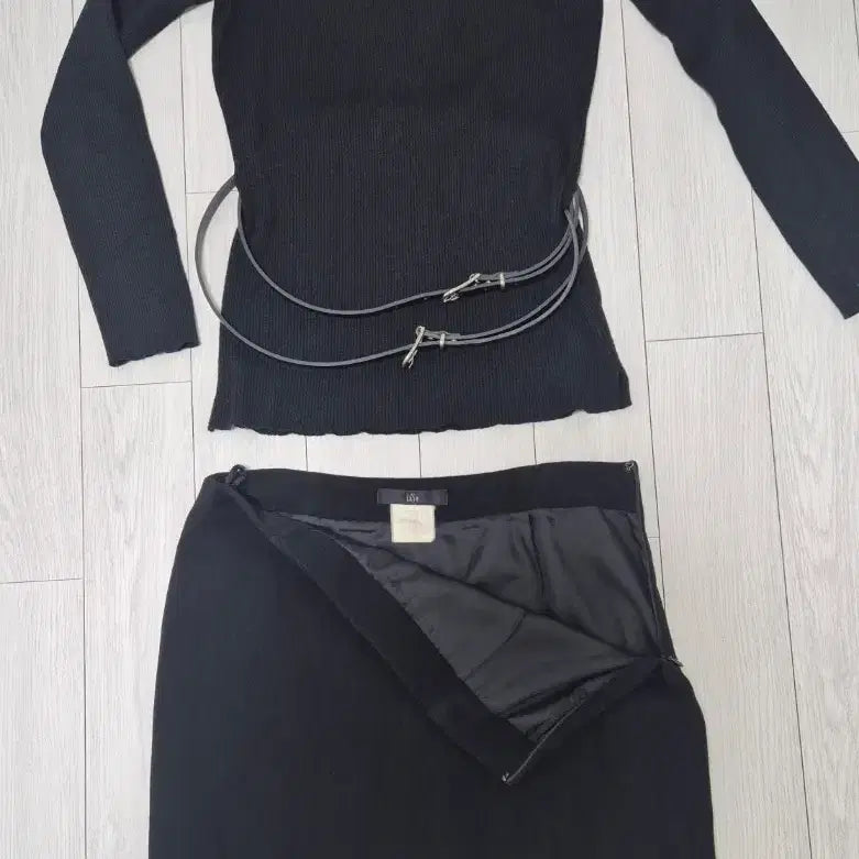 [BUNJANG] Black Wool Skirt Size 66 / 모직 스커트 블랙 66