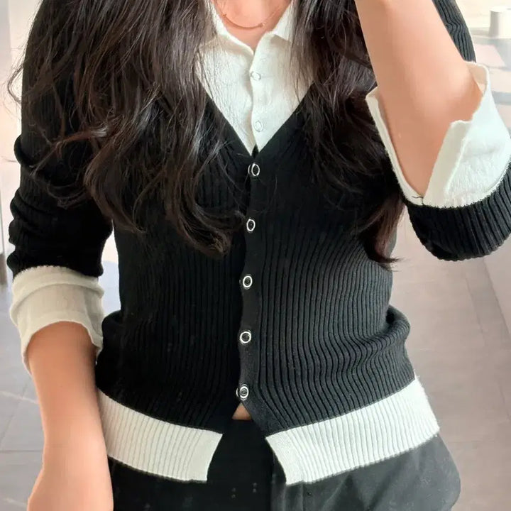 [BUNJANG] Aoorith Roar Black White Color Block Knit / 아옳이 로아르 블랙 화이트 배색 니트