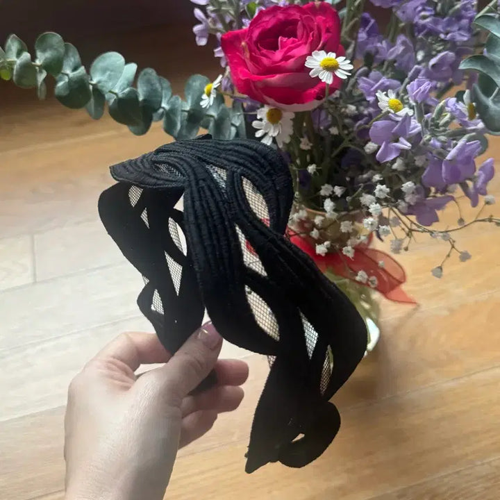 [BUNJANG] Black Wave Mesh Hairband / 블랙 웨이브 꽈배기 망사 헤어밴드