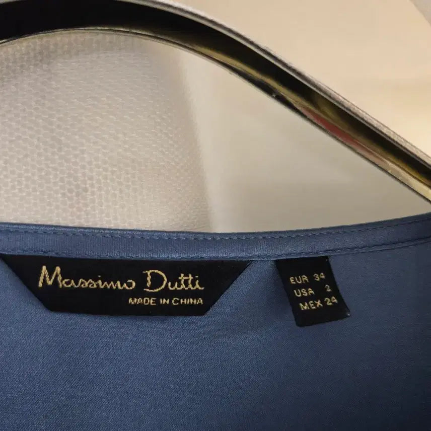 [BUNJANG] Massimo Dutti Silk Blouse / 마시모두띠 실크 블라우스