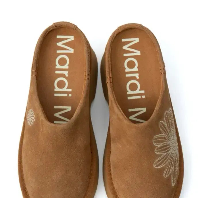 [SOLD OUT] 마르디메르크디 클라시끄 플랫폼 뮬 어그