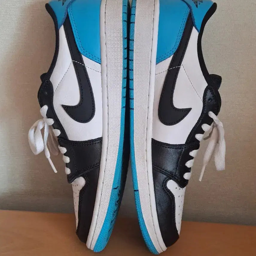[BUNJANG] Nike Jordan 1 Retro Low Black &amp; Dark Powder Sneakers / 나이키 조던1 270 레트로 로우 블랙&amp;다크파우더