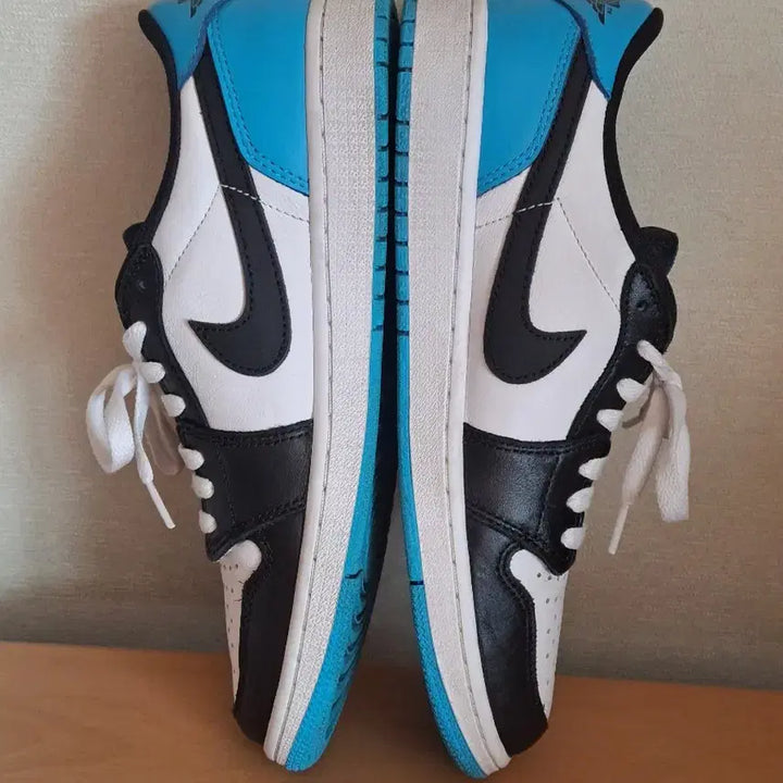 [BUNJANG] Nike Jordan 1 Retro Low Black &amp; Dark Powder Sneakers / 나이키 조던1 270 레트로 로우 블랙&amp;다크파우더