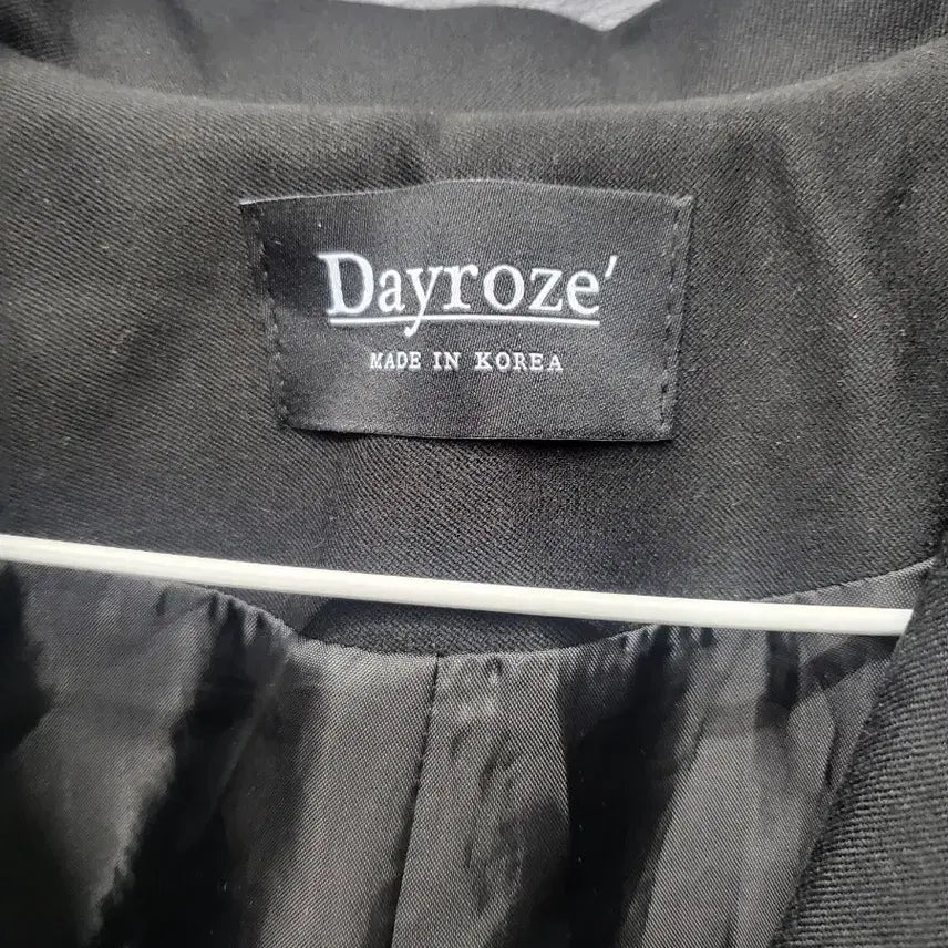 [BUNJANG] Dayroze Black Cropped Jacket / Dayroze 데이로제 크롭 블랙 자켓