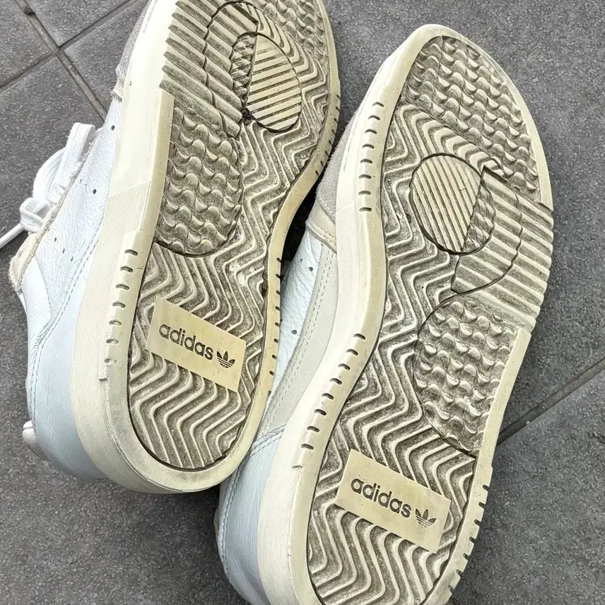 [BUNJANG] Adidas Supercourt Sneakers / 아디다스 슈퍼코트 265