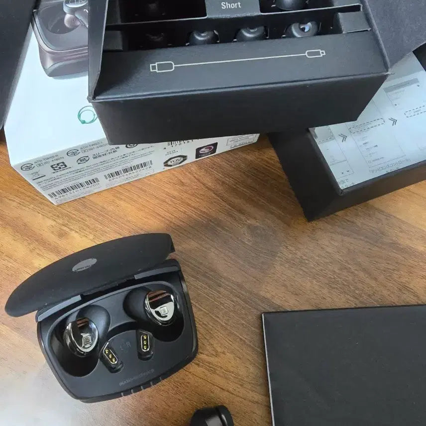 [BUNJANG] Audio-Technica ATH-TWX9 Wireless Earphones (Left Unit Malfunction) / [고장] 무선이어폰 - 오디오테크니카 ATH-TWX9 (유닛 고장) 급처