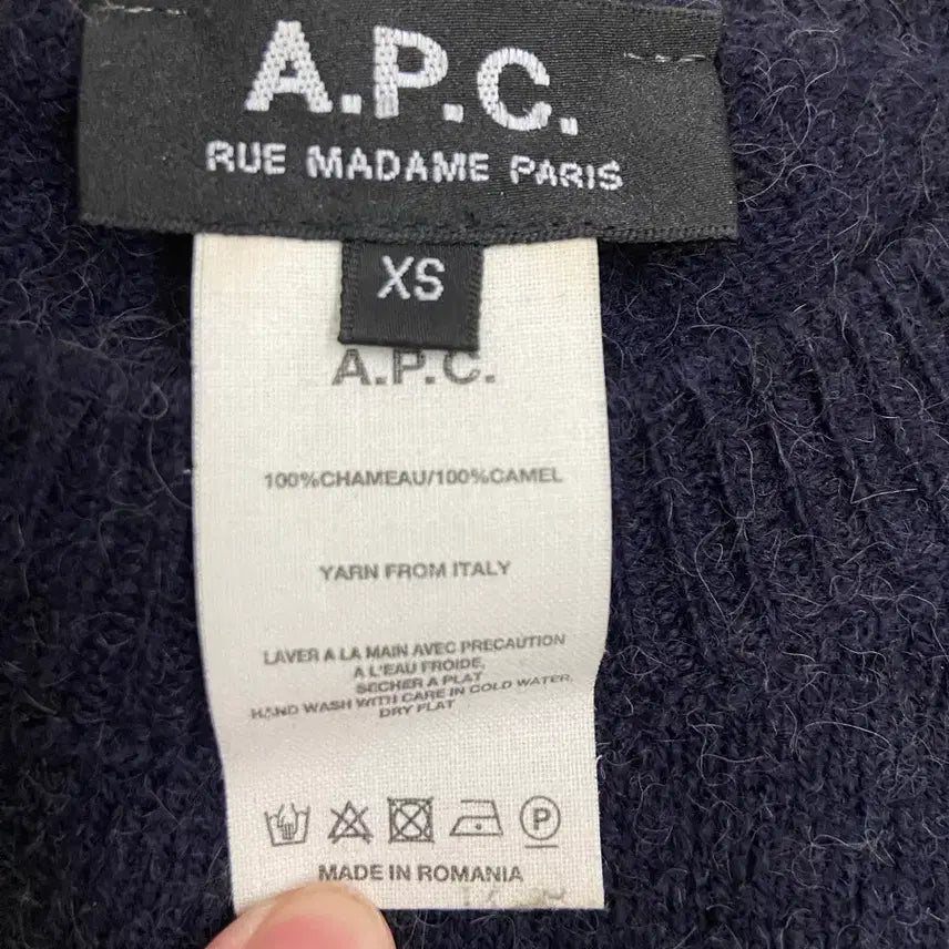 [BUNJANG] A.P.C. Camel Wool Knit Sweater / 아페쎄 카멜 울 니트 XS