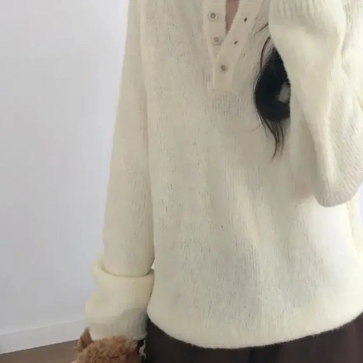 [BUNJANG] Second Place Bouc Wool Henley Neck Loose Fit Knit Top / 에이블리 세컨드플레이스 보크 울 헨리넥 루즈핏 도톰 폭닥 긴팔 니트