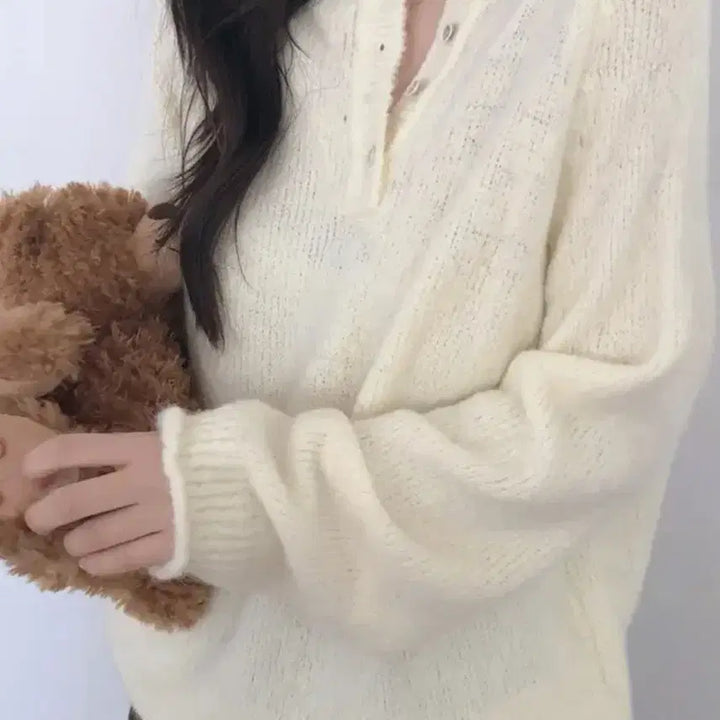 [BUNJANG] Second Place Bouc Wool Henley Neck Loose Fit Knit Top / 에이블리 세컨드플레이스 보크 울 헨리넥 루즈핏 도톰 폭닥 긴팔 니트