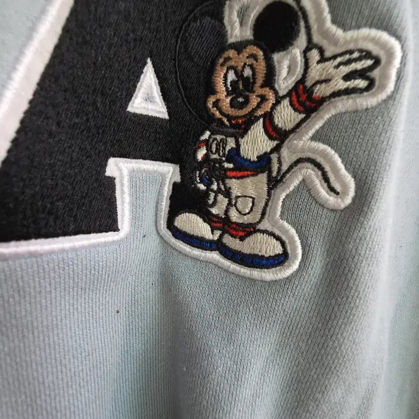 [BUNJANG] Adidas Disney Collaboration Training Pants Sky Blue / 아디다스 디즈니 콜라보 트레이닝 바지 하늘색