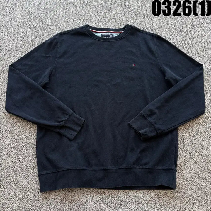 [SOLD OUT] 타미힐피거 블랙 맨투맨 티셔츠 M