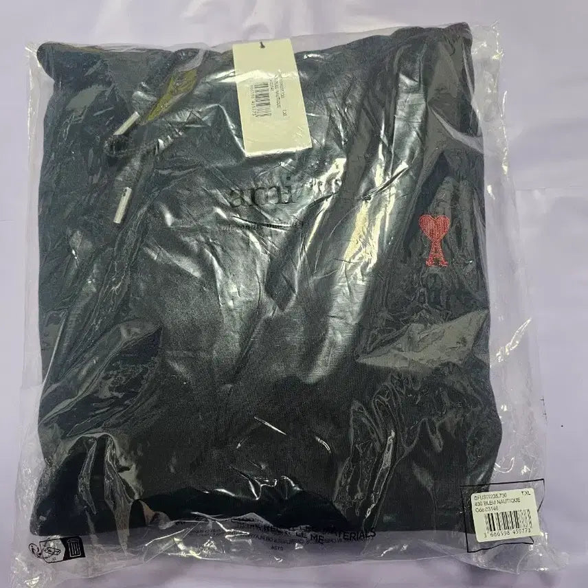 [SOLD OUT] 아미 스몰 하트 네이비 후드티 새상품xl