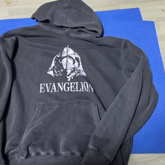 [SOLD OUT] 마하그리드 에반게리온 후드티 챠콜 M사이즈 옷