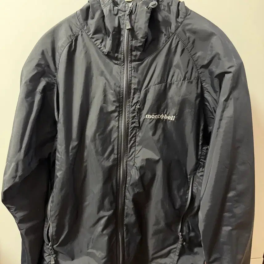 [BUNJANG] Montbell Hooded Windbreaker Jacket / 몽벨 바람막이 후드 블랙