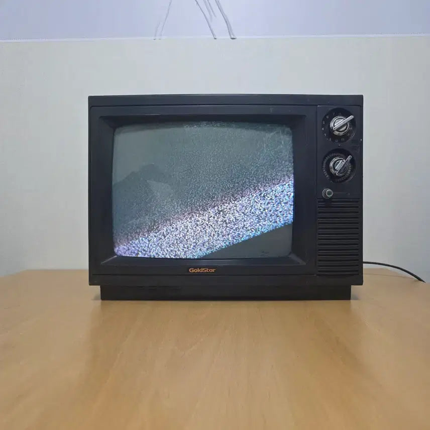 [BUNJANG] Goldstar 14-inch CRT Television / 1990년 14인치 골드스타 블랙 브라운관 TV 빈티지