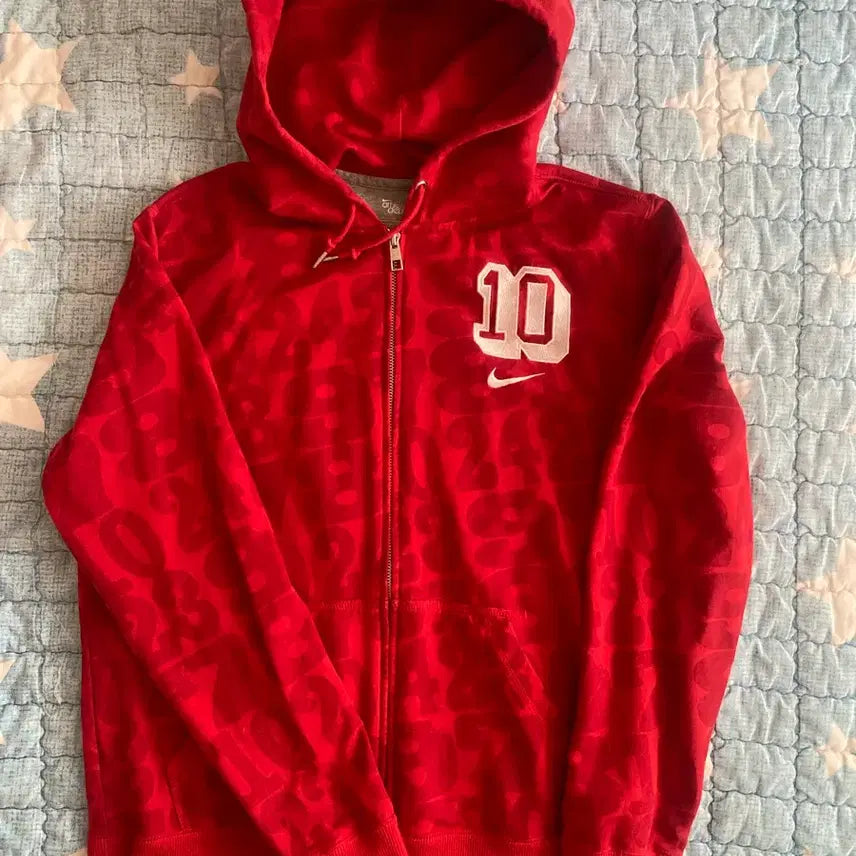 [BUNJANG] Nike Red Hoodie Zip-Up with Logo Pattern and Embroidered &
