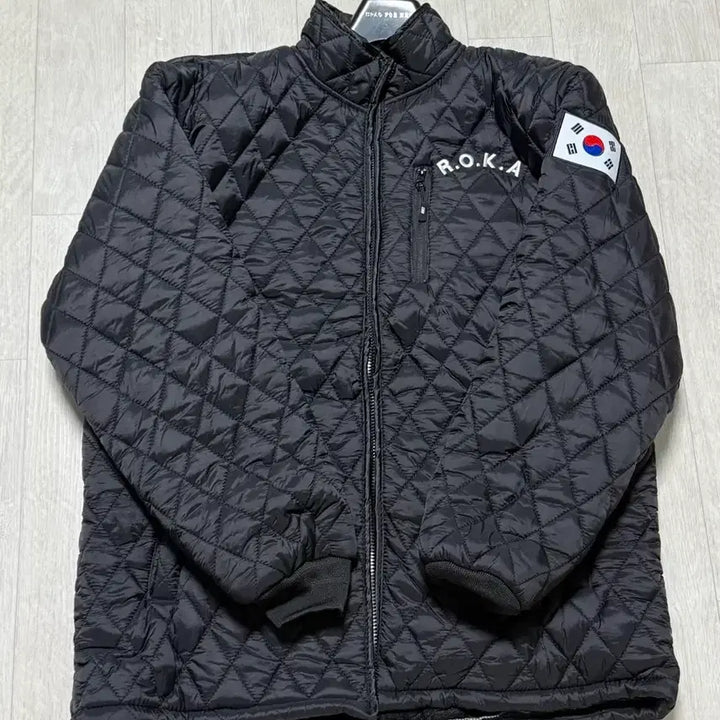 [SOLD OUT] 로카 roka 퀼팅 누빔 패딩 자켓 블랙 100