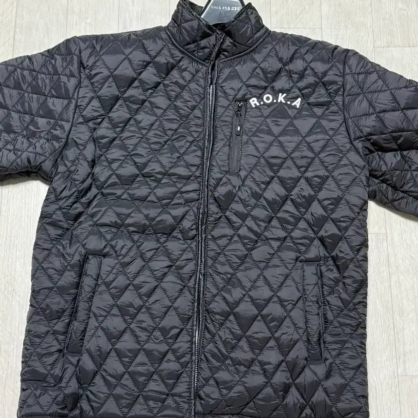 [SOLD OUT] 로카 roka 퀼팅 누빔 패딩 자켓 블랙 100