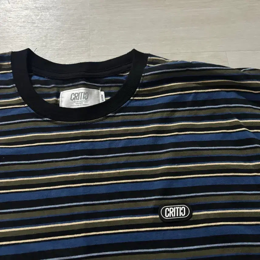 [BUNJANG] Critic Long Sleeve T-Shirt Size M / 크리틱 긴팔티 M
