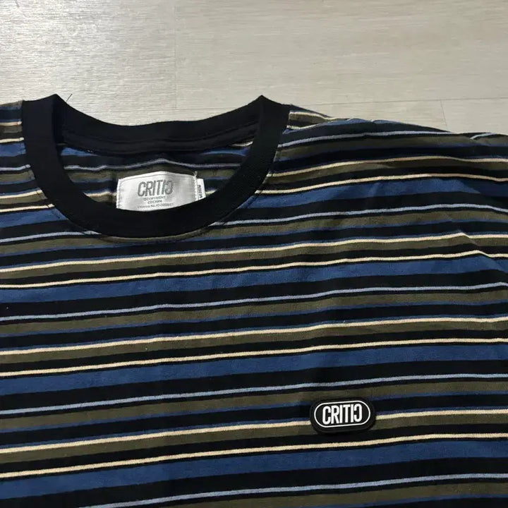[BUNJANG] Critic Long Sleeve T-Shirt Size M / 크리틱 긴팔티 M