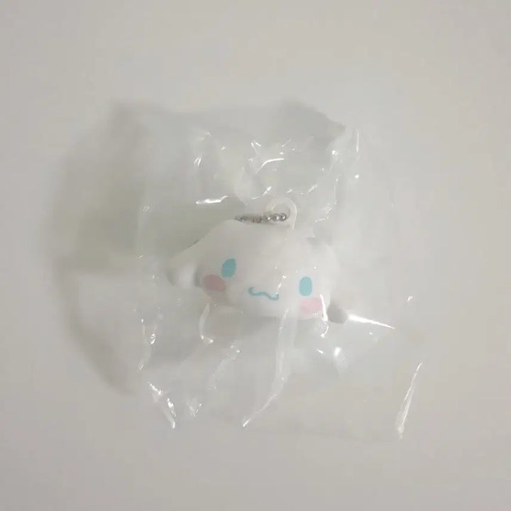 [BUNJANG] Sanrio Cinnamoroll Lip Balm Keychain Mascot / 산리오 립밤 키링 가챠 마스코트 캡 뚜껑 시나모롤