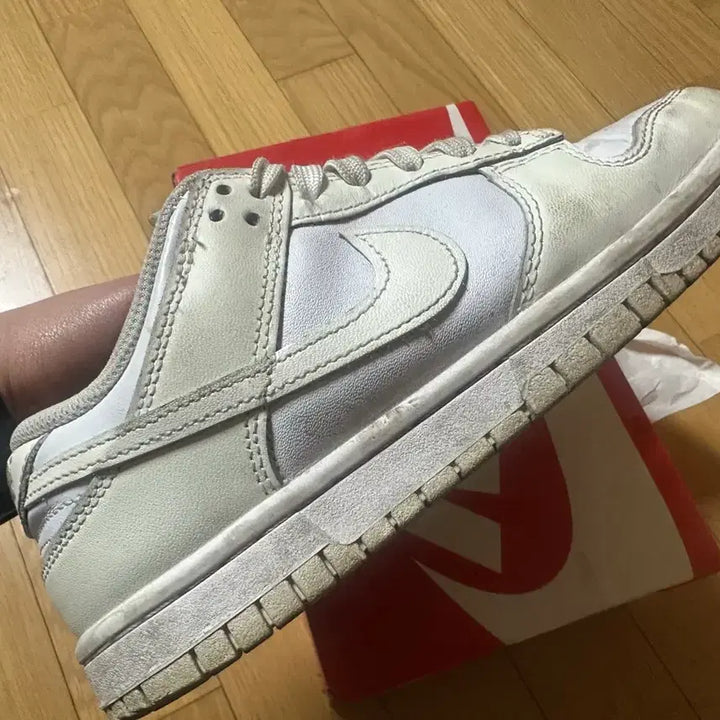 [BUNJANG] Nike Dunk Low White and Sail 230mm Sneakers / (W) 나이키 덩크 로우 화이트 앤 세일 230mm